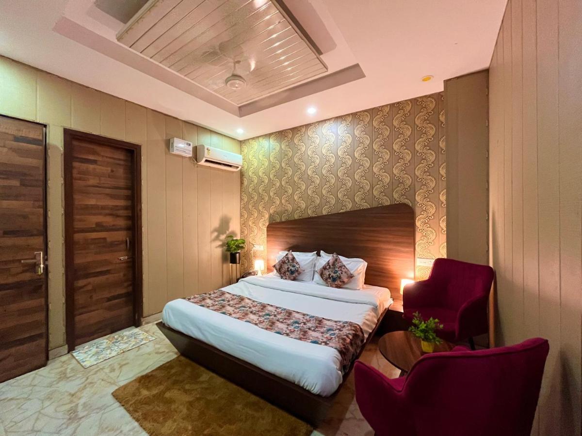 Hotel Pearl Grand, Zirakpur - Top Rated & Most Awarded Property In Tricity Чандігарх Екстер'єр фото